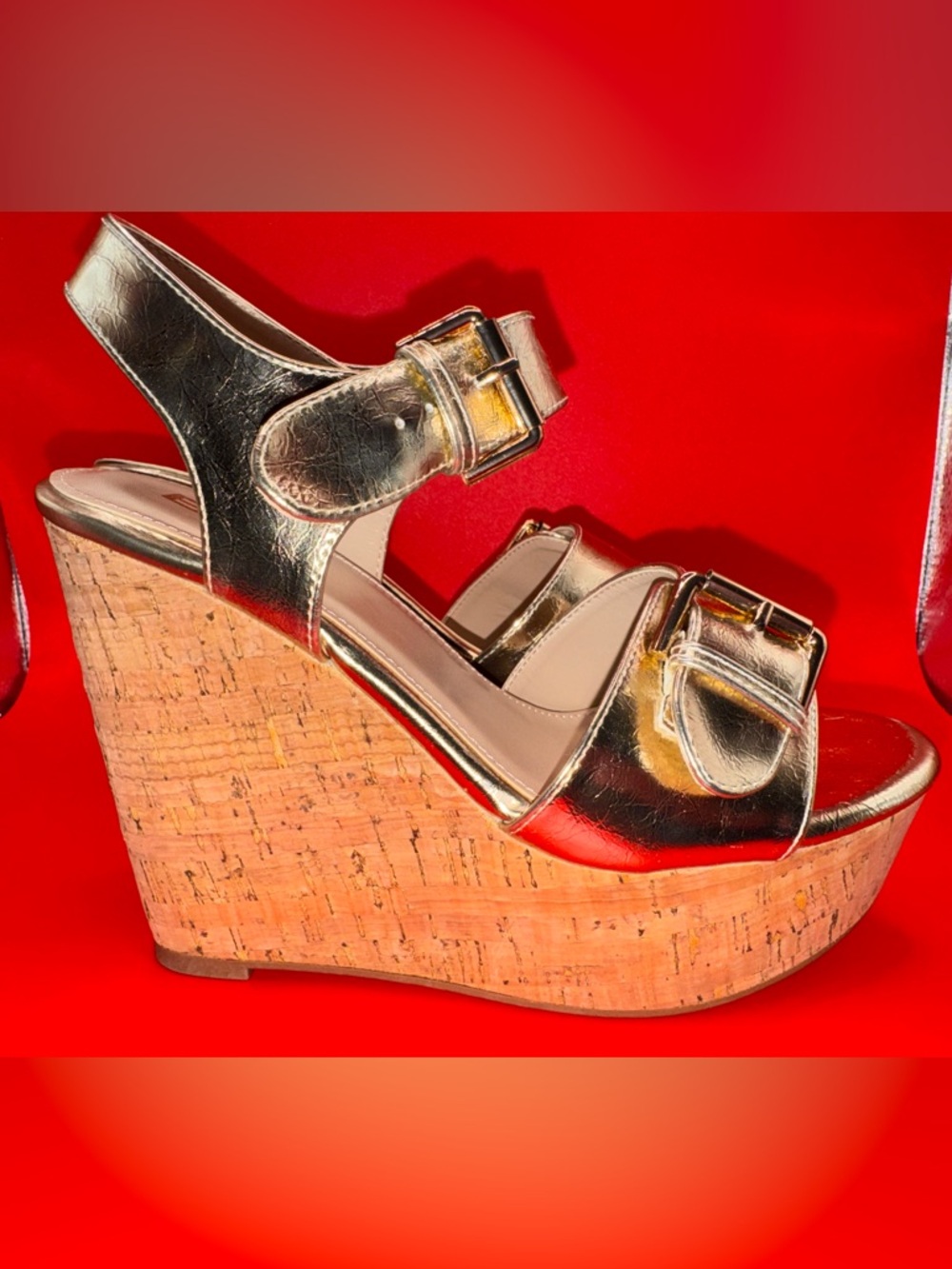 Bakers Gold Metallic Platform Wedges Size 7 ✨ Luxury Buckle Heels NEW